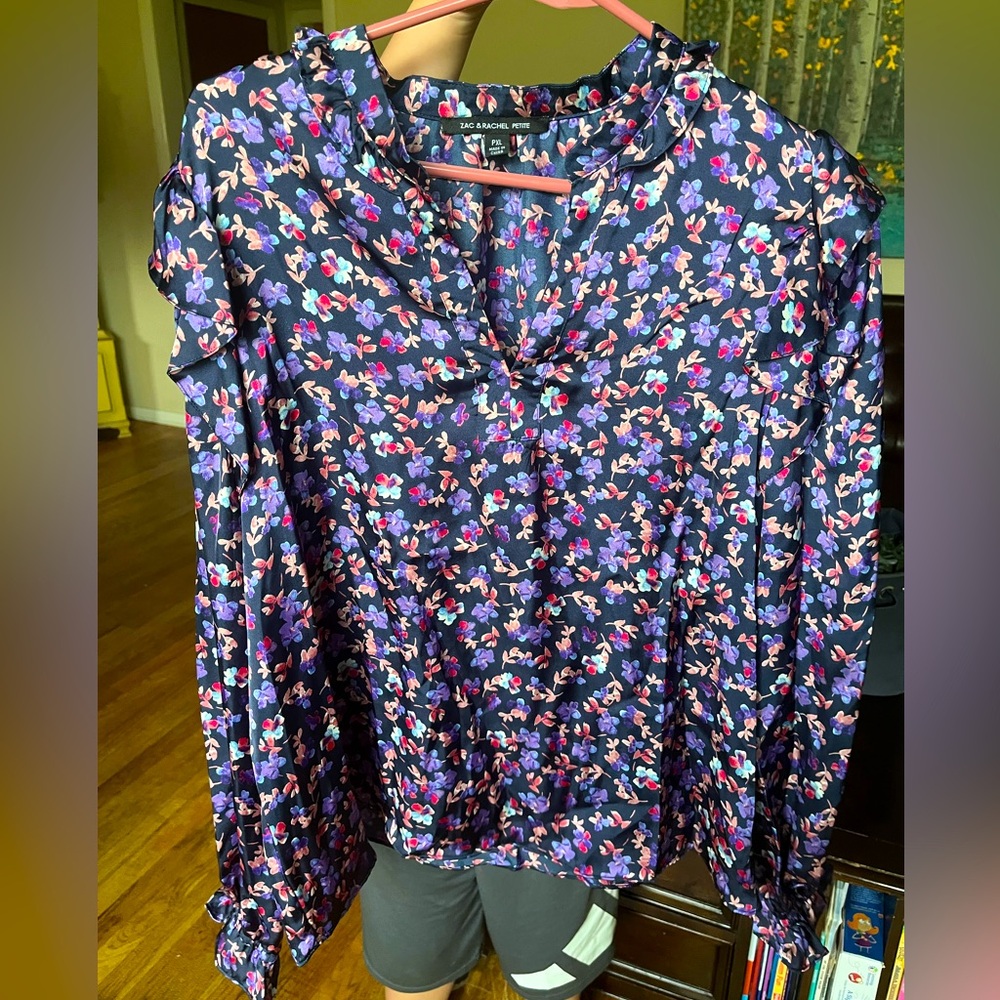 Womens Zac & Rachel Long Sleeve Ruffle Shoulder Blouse, Size Petite XL